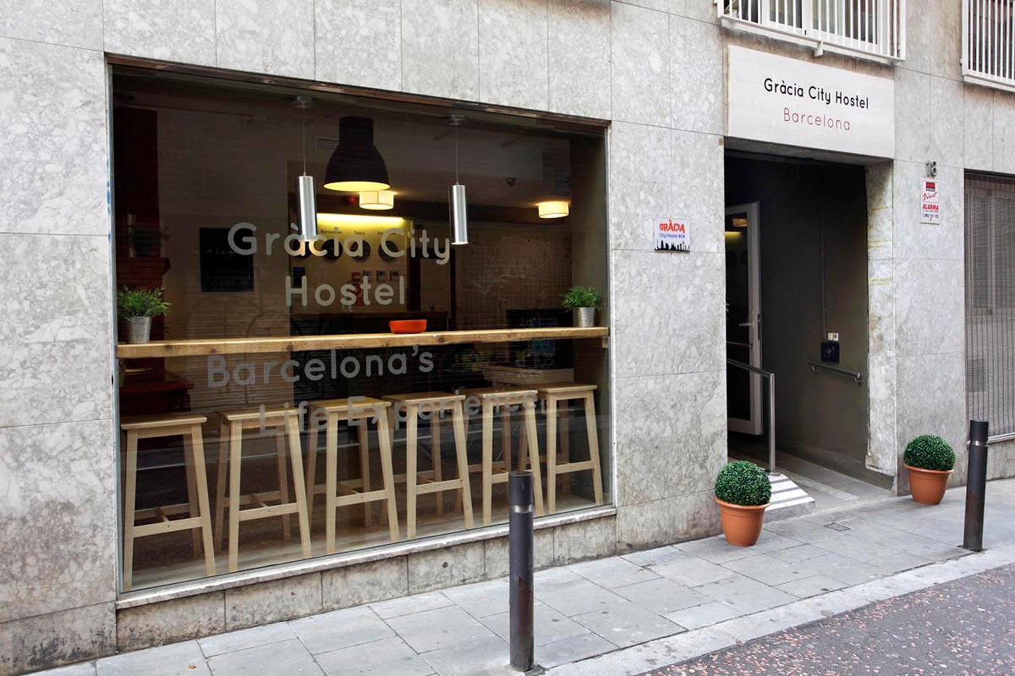 Gracia City Hostel バルセロナ エクステリア 写真 Hostel in Barcelona